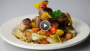 Worstspiesjes met gebakken witlof
