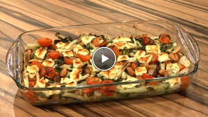 Paksoi met geitenkaas en cashewnoten