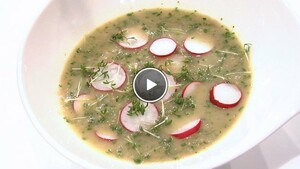 Radijssoep met tuinkers
