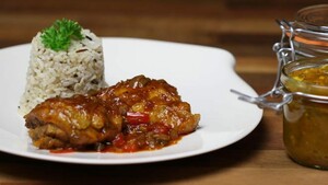 Gesmoorde kip (Gallina smoor) & Picalilly