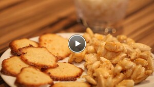 Amandelgranité met gesuikerde amandelen en amandelkoekjes