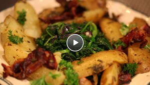 Warme Italiaanse aardappelsalade