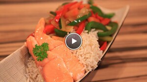 Tjap tjoy met gegrilde zalm