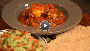 Kefta met ei en mama's salade