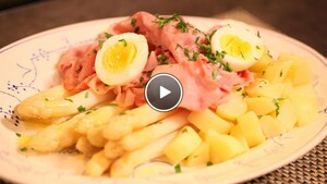 Asperges met beenham en ei