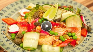 Salade van in limoen gegaarde zalm