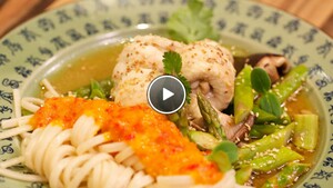 Pakketje van asperge en tongfilet met pittige mangosaus