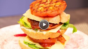 Vleestomatenburger BBQ-style