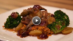 Gebraden duif met druivensaus
