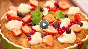 Rood fruit crumble taart