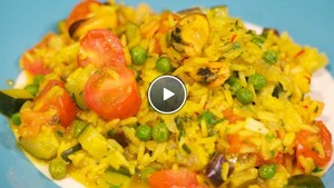 Makkelijke paella met cherrytomaten