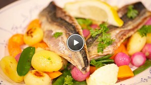 Makreelfilet met salade van peultjes