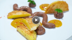 Chocolademousse en mangoschnitzels
