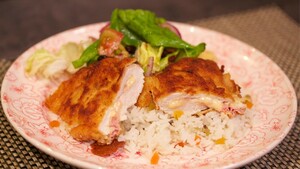 Hawaiiaanse cordon bleu met ananassalade
