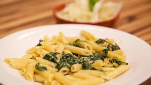 Penne Spinaci e gorgonzola (pasta met spinazie en gorgonzola) & Insalata di finocchi (venkelsalade)