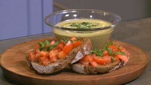 Courgettesoep met bruschetta