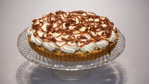 Toffee-apple pie