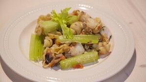Visschotel Bari met bleekselderij