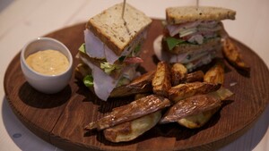 Toub sandwich met harissamayonaise