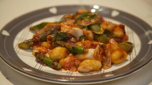 Gnocchi-visstoof met salie