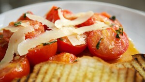 Gebakken tomaat met Parmezaan