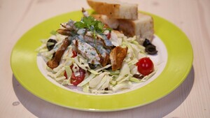 Zoetzure koolsalade met shoarma