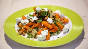 Quinoa met sinaasappel-komijnwortels