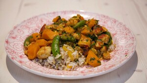 Geroerbakte pompoen met abrikozenrijst
