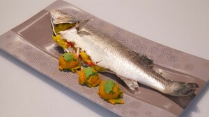 Zeebaars met mango en zoete aardappelstamppot