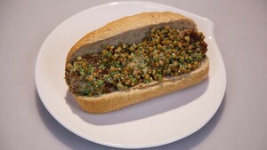 Broodje bal met linzensaus