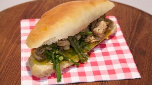 Truck di pan (Broodje hete kip)