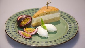 Sandwich van gembercake en passieparfait
