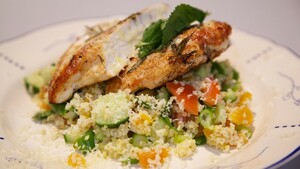 Mediterrane kipfilet met bulgursalade