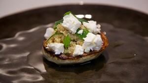 Quinoasalade met artisjok en feta