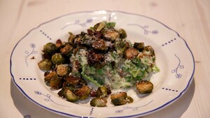 Geroosterde balsamico-spruitjes met rucolastamppot