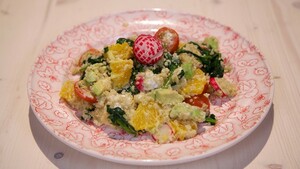Quinoasalade met avocado en geitenkaas