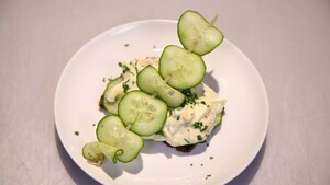 Fries roggebrood met eiersalade