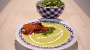 Aardappel-knoflooksoep met parmahamchips