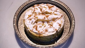 Bastilla van duif met oranjebloesem-honingsiroop