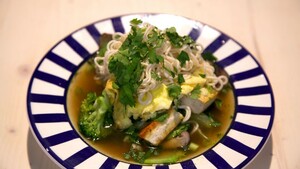 Noedelsoep met shiitake en tofu