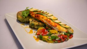 Gestoomde spicy scholfilet met pommes macaire en gepofte paprikasalade