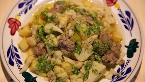 Bloemkool-selderijstoofpot met pistou