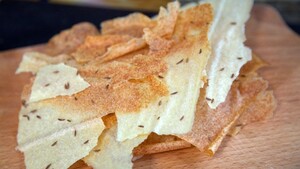 Witte koolchips