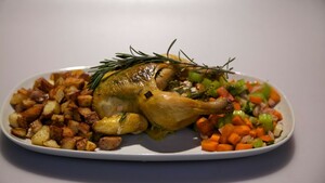 Pollo al dragoncello con patate (Haantjes met dragon en gebakken aardappels)