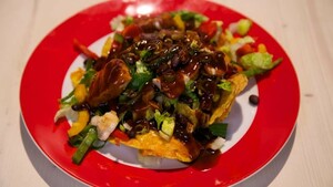Nacho’s met gegrilde kip en barbecuesaus