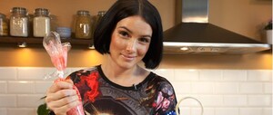 Sara La Fountain / Baking with Sara
