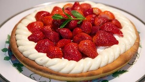 Vlaflipvlaai met aardbeien