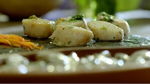 Gesauteerde coquilles met champignons in roomsaus