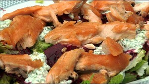 Bietensalade met gegrilde zalm