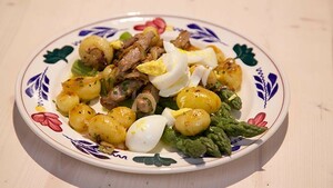 Varkenslapjes met groene asperges